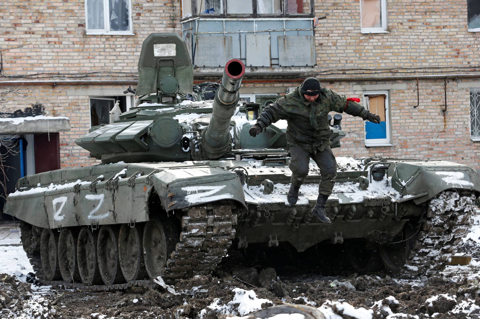 Russia Tanks Ukraine