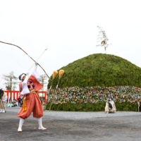 One of six female archers that fired arrows out of the amphitheater as a part of the sacred rituals. | 
