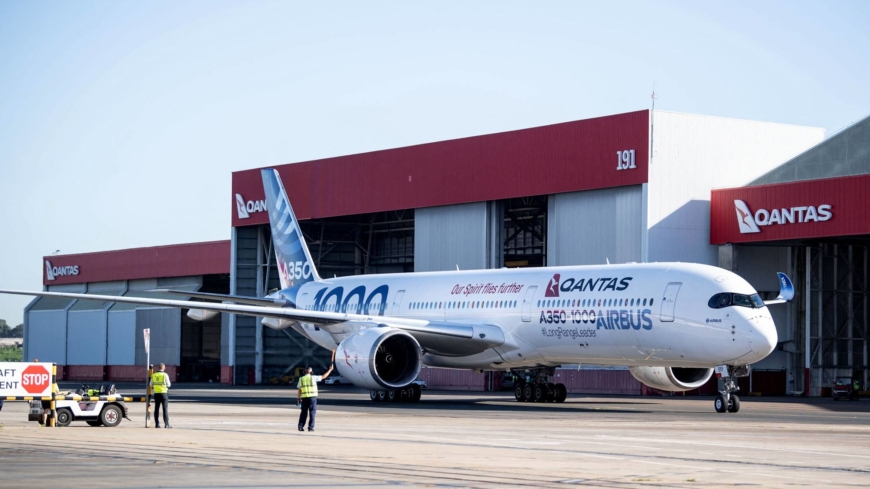 Qantas pilots warn safety risks loom as air travel rebounds