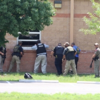 In mass shootings, U.S. police are trained to ‘confront the attacker’