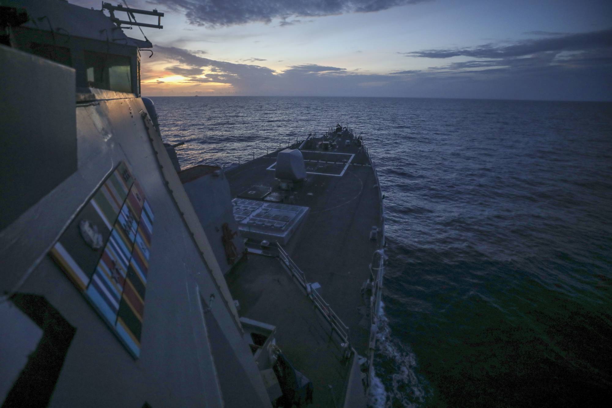 U.S. Navy sends warship near disputed South China Sea islands for second  time in a week | The Japan Times