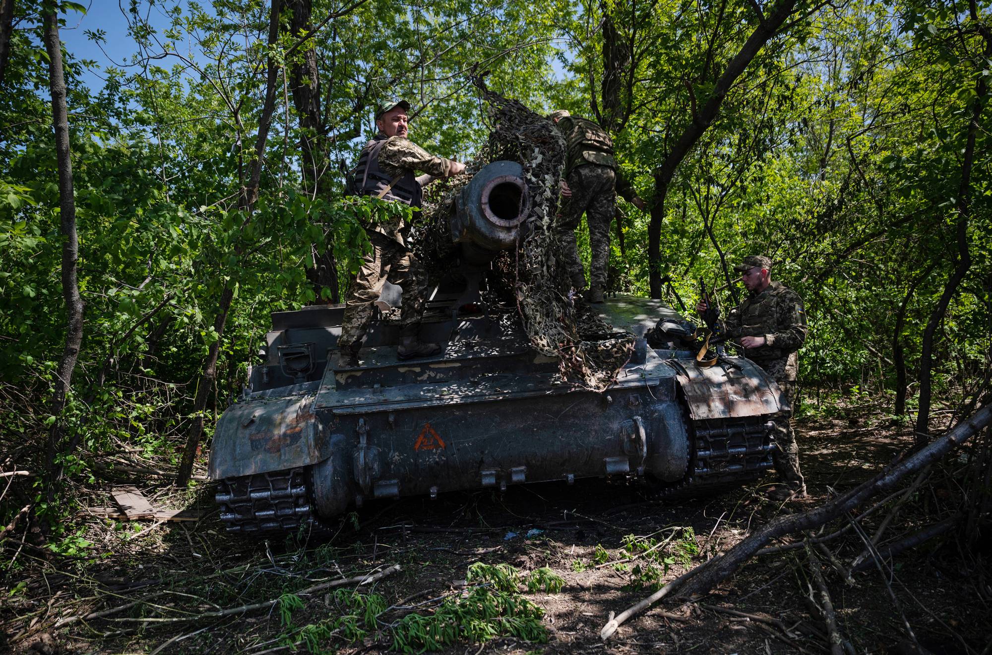 NYTRussia runs low on drones, Iran plans