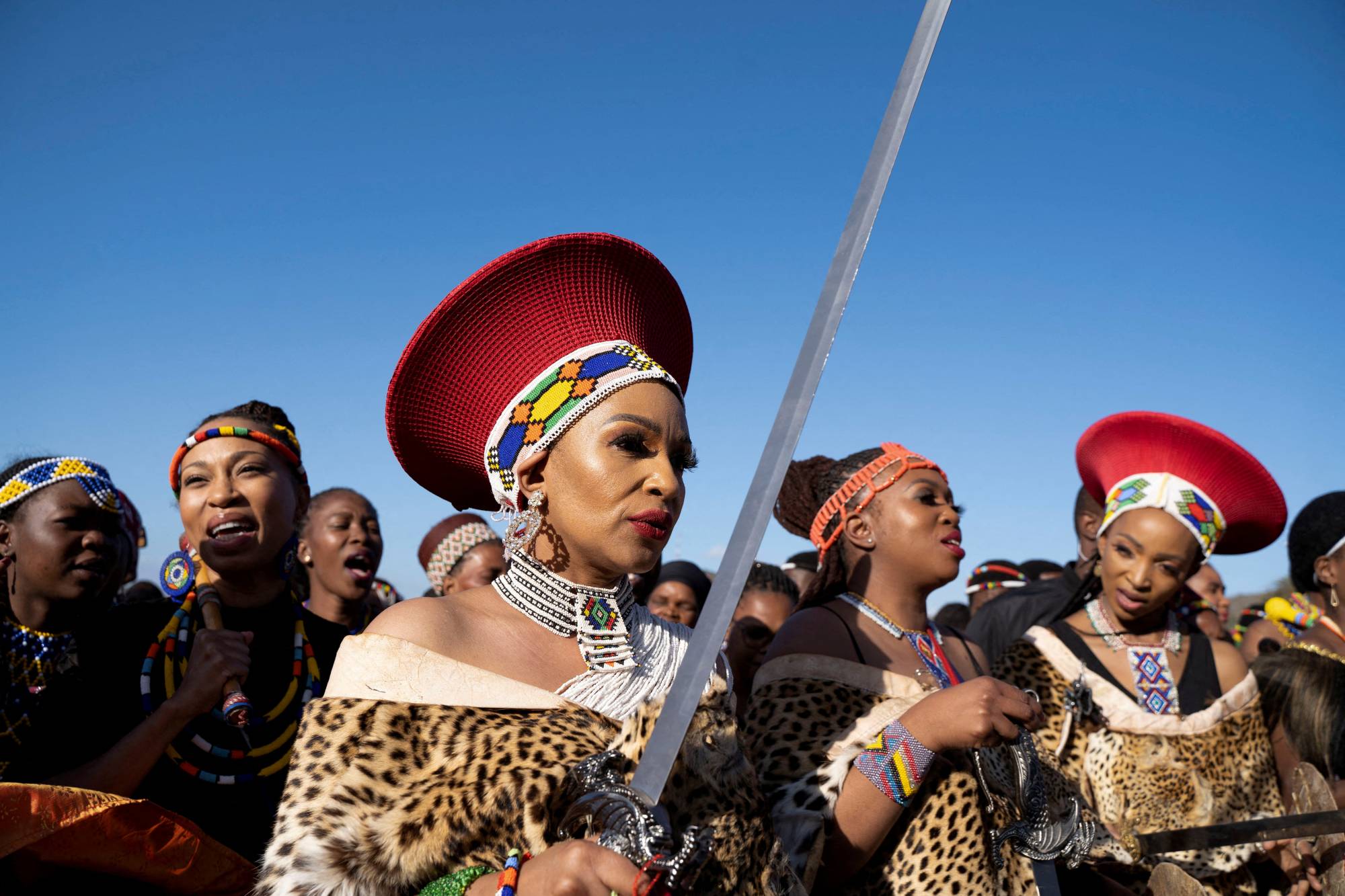 Thousands celebrate crowning of South Africa's new Zulu king | The Japan  Times