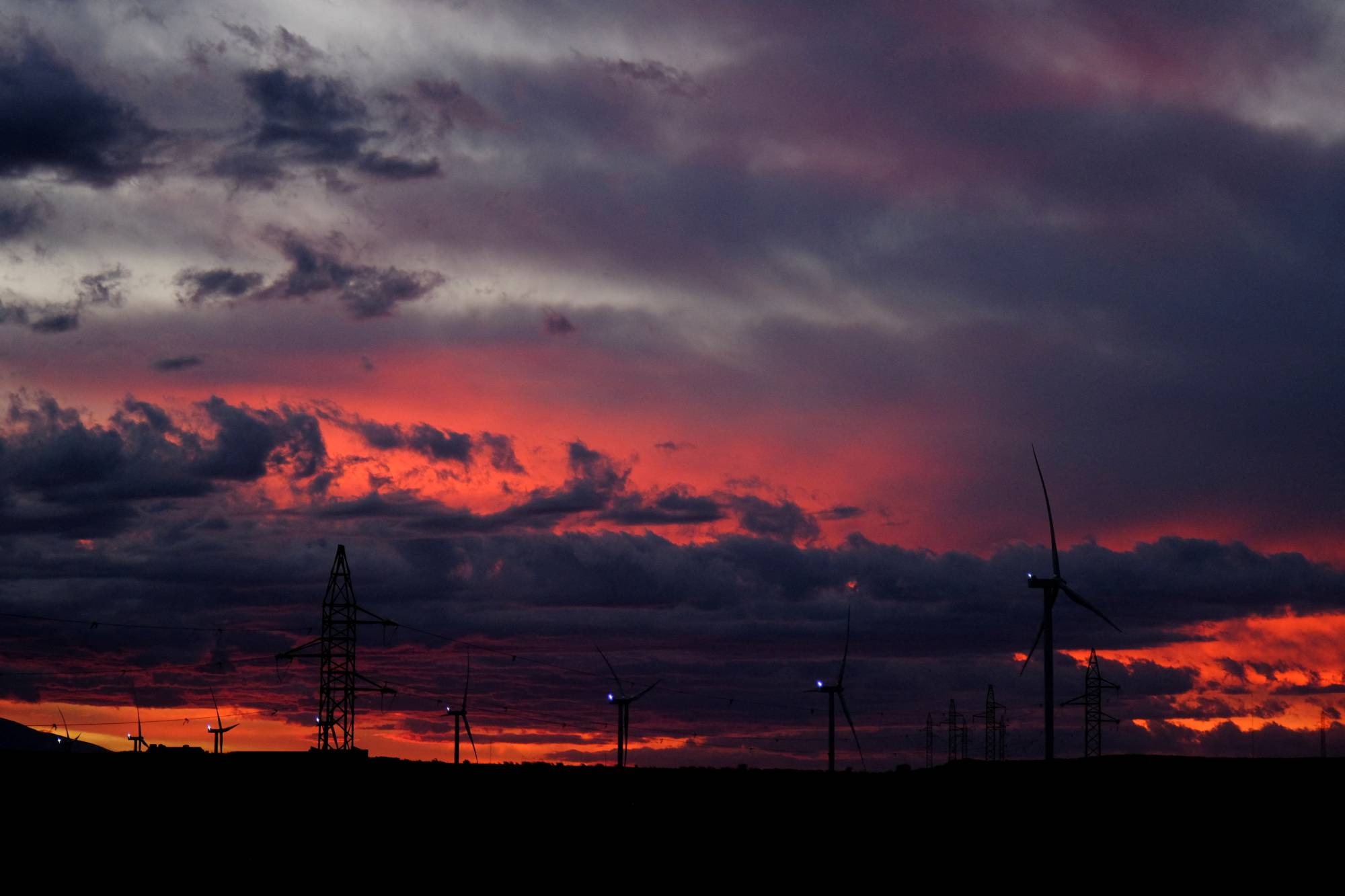 Energy market turmoil shakes Europe's green plan | The Japan Times