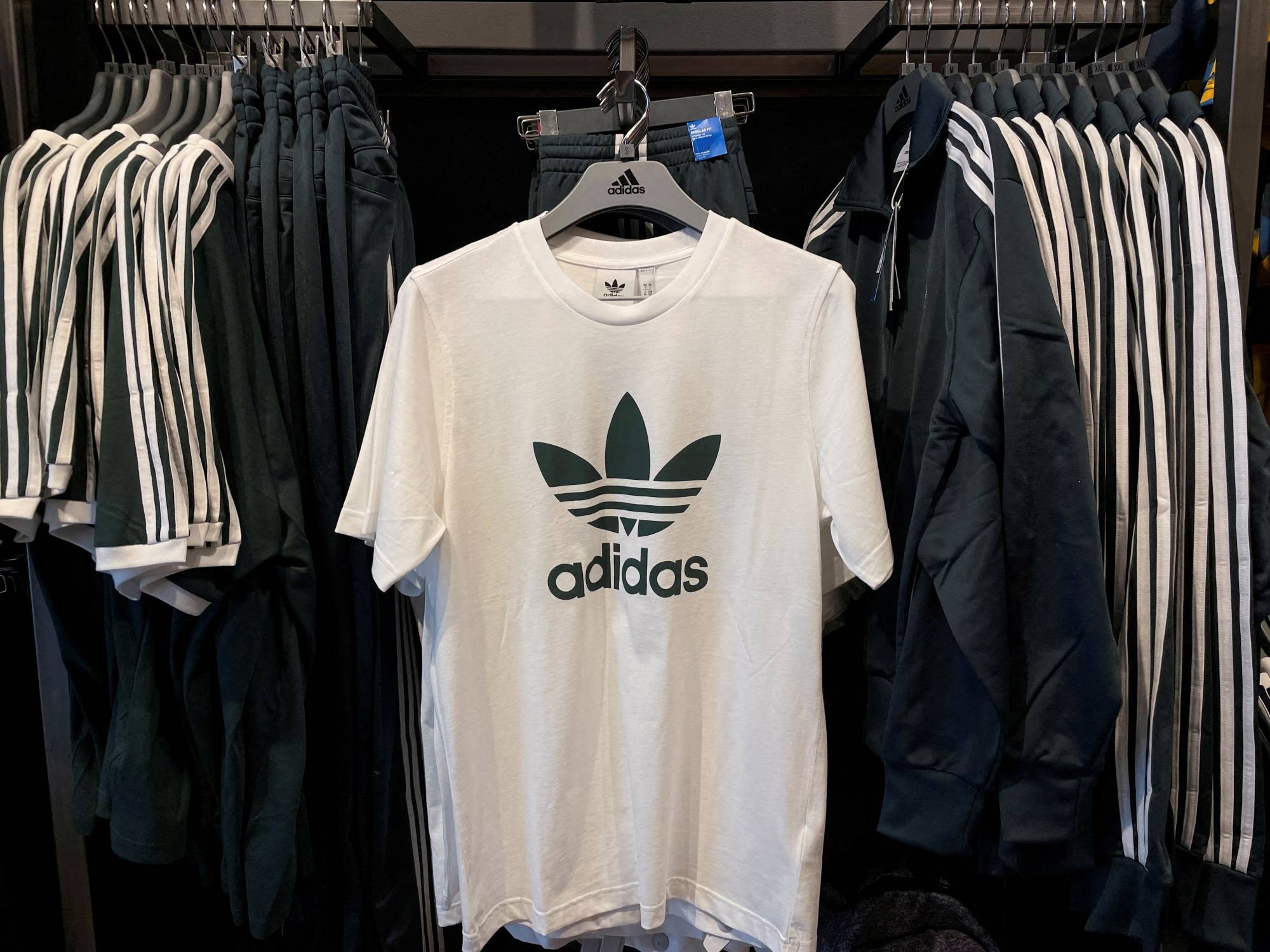 juntos Atticus Prosperar Adidas and Nike must pick up the pieces after antisemitism ruins deals |  The Japan Times