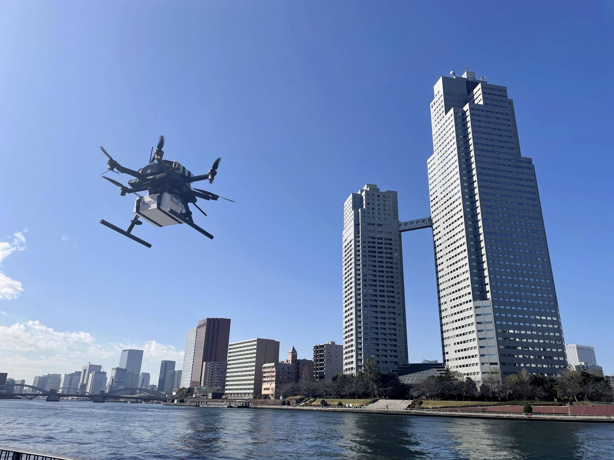 Japan approves urban flights outside range | The Japan Times