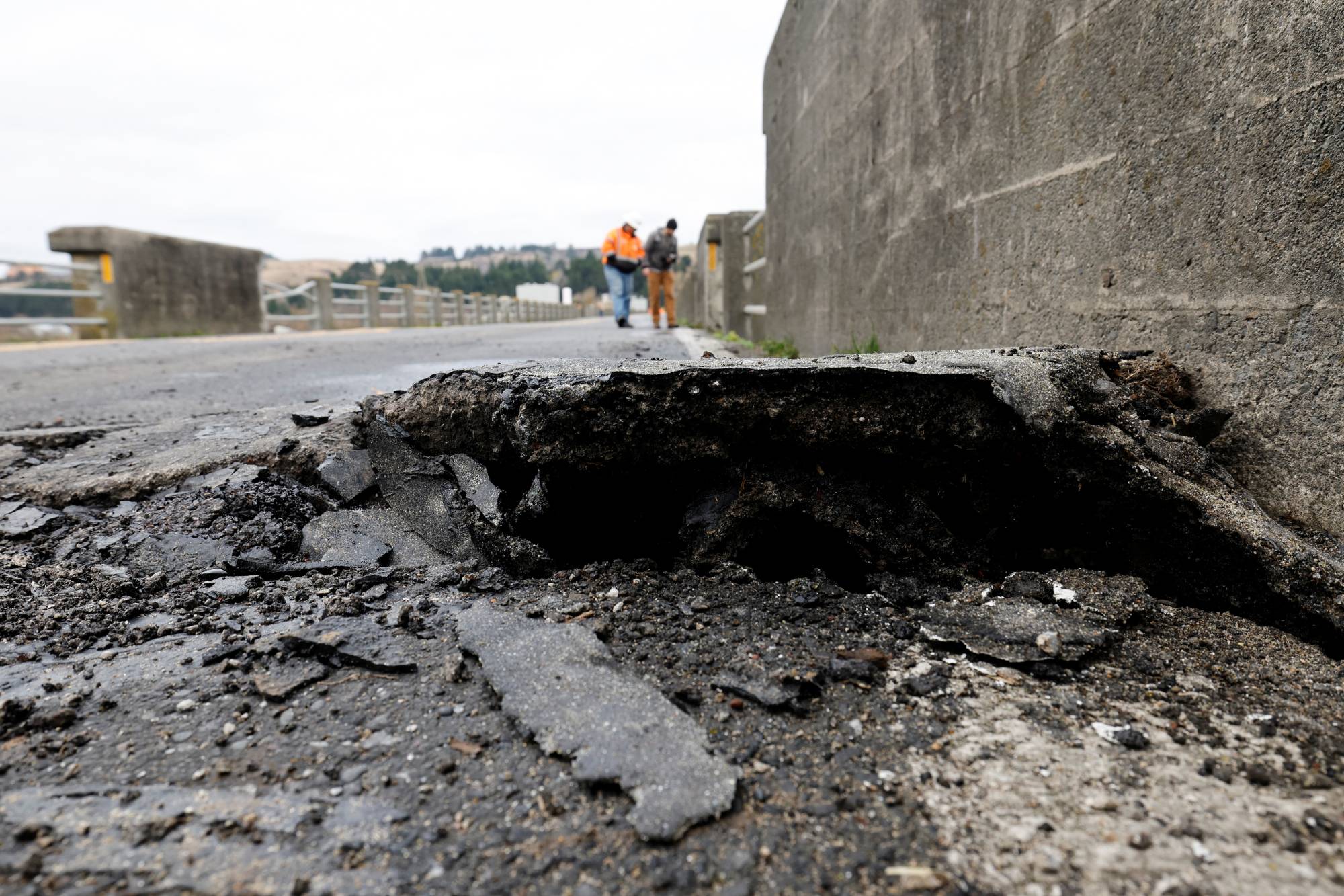 Two killed, thousands without power after strong quake jolts northern California | The Japan Times Two killed, thousands without power after strong quake jolts northern California | The Japan Times