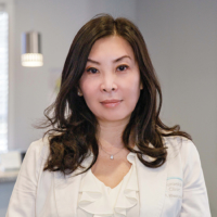 Maki Kuraoka Rheaume, M.D. | © KURAOKA CLINIC