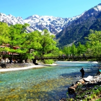 A breathtaking view of the Kappa Bridge and the Hotaka mountain range from Kamikochi, Nagano Prefecture, gateway to the Northern Alps | CITY OF MATSUMOTO