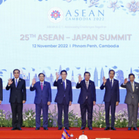 Prime Minister Fumio Kishida (fifth from left) and his counterparts from the Association of Southeast Asian Nations pose for a group photo at the beginning of the Japan-ASEAN summit on Nov. 12, in Phnom Penh. | POOL PHOTO / KYODO