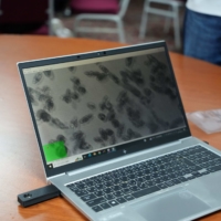 Microorganisms being projected on a PC using MID technology.
