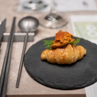 Located in Taipei, SKY Lab is a modern fusion restaurant that blends Japanese and Western cuisine, gaining attention as a contemporary-style izakaya. 
Photo courtesy of Hukuhaku Co., Ltd
