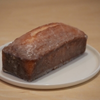 Exterior view of the Yukigesho Castella after baking